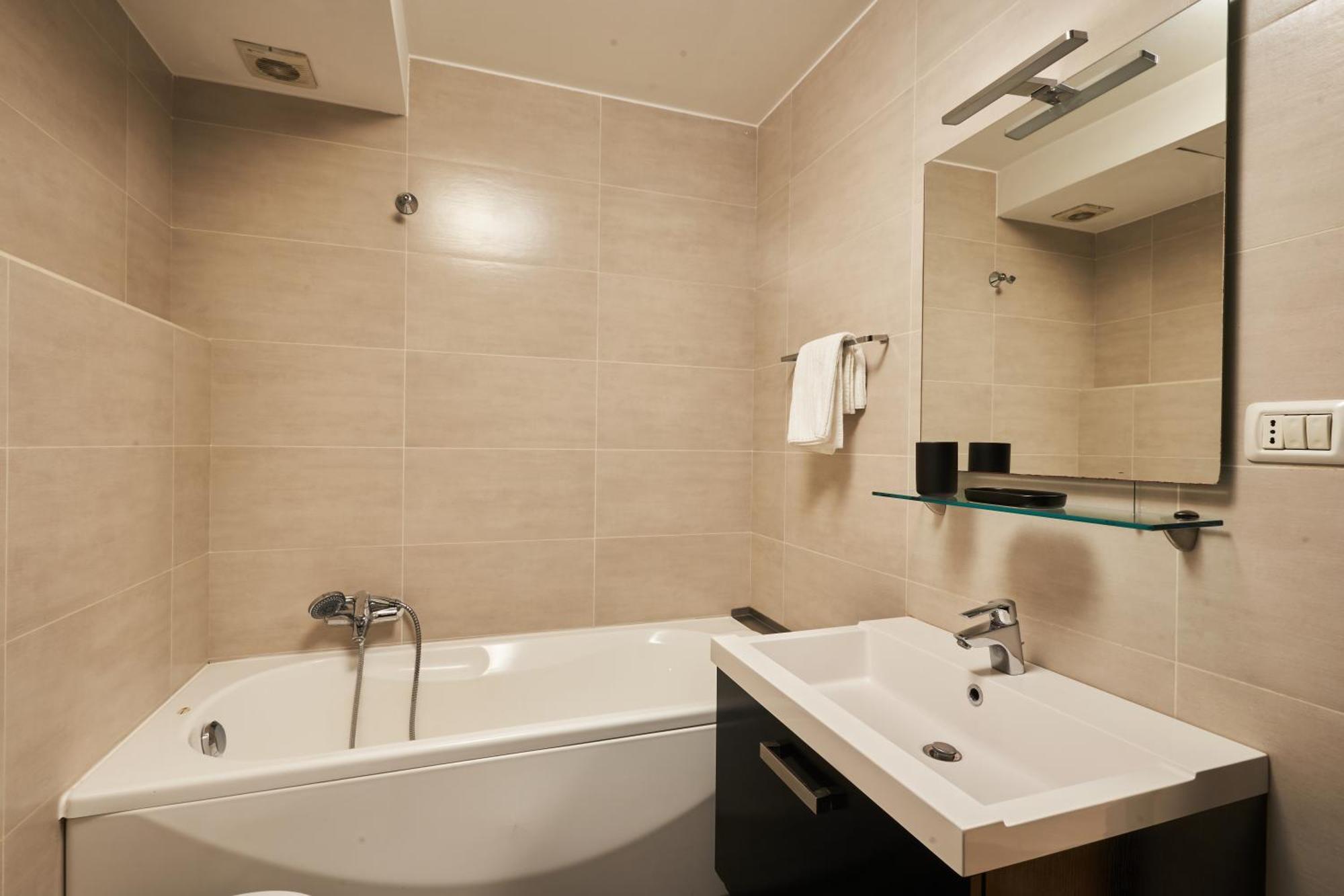 Gallery Suite The Turin Center Apartment 5 Floor, Free Garage, Big Terrace Bagian luar foto